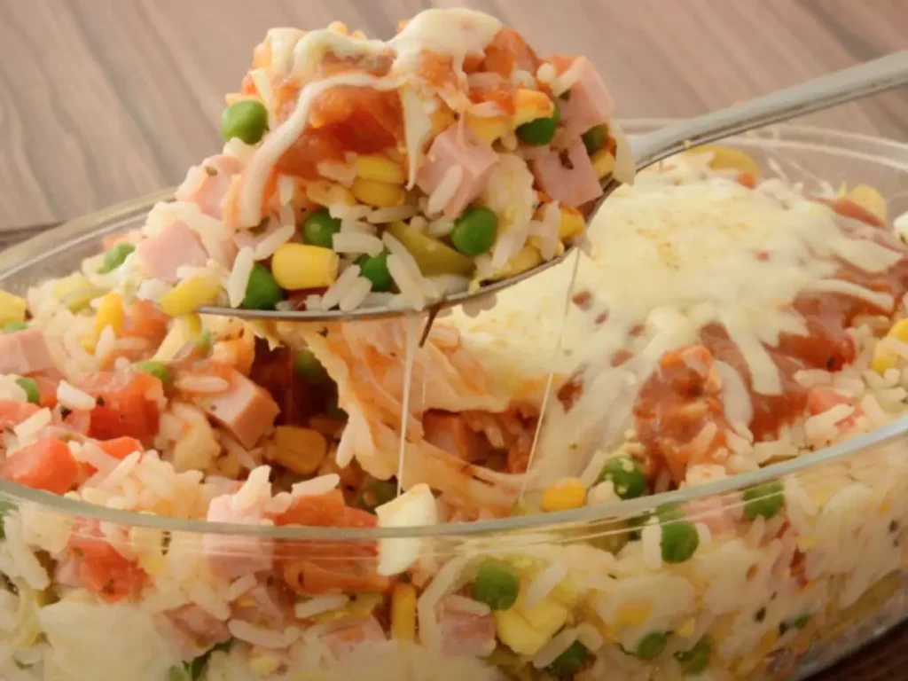 Arroz ao Forno Cremoso com Frango Desfiado