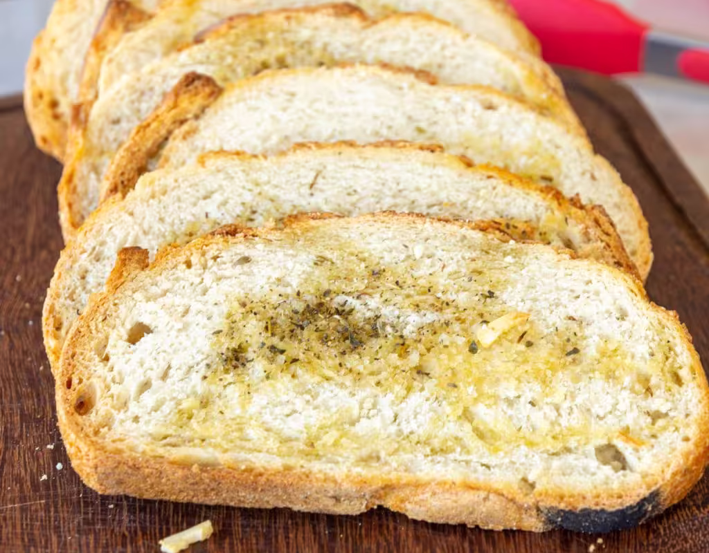 Torradas Crocantes com Alho