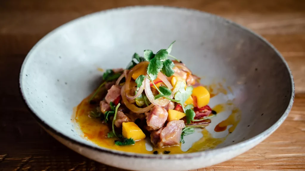 Ceviche de Sardinha com Manga