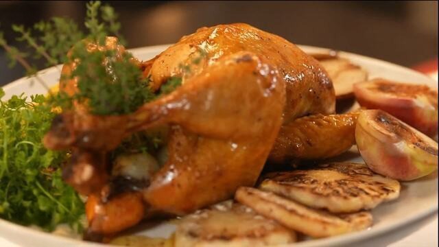 Frango Caipira com Manteiga de Ervas