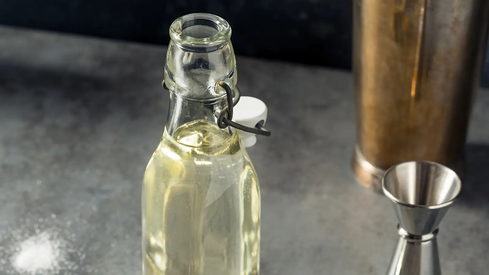 Xarope de açúcar para drinks em garrafa de vidro