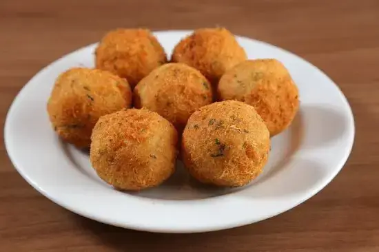 Bolinho Crocante de Mandioca com Sardinha