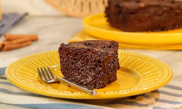 Bolo Alagado de Chocolate com Cobertura de Brigadeiro