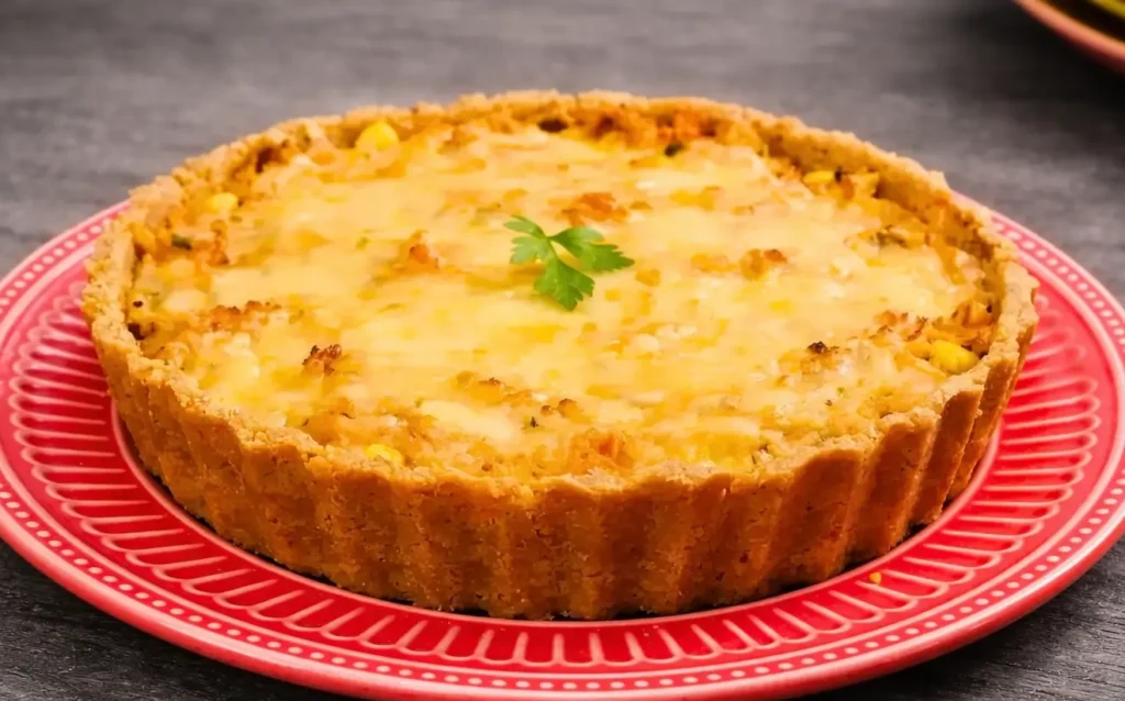 Torta de Frango com Base de Biscoito