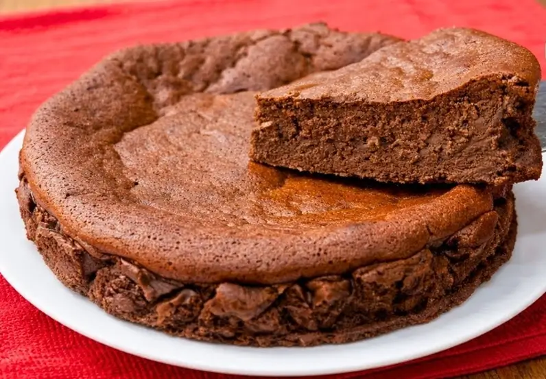 Bolo de Chocolate Sem Farinha e Sem Açúcar