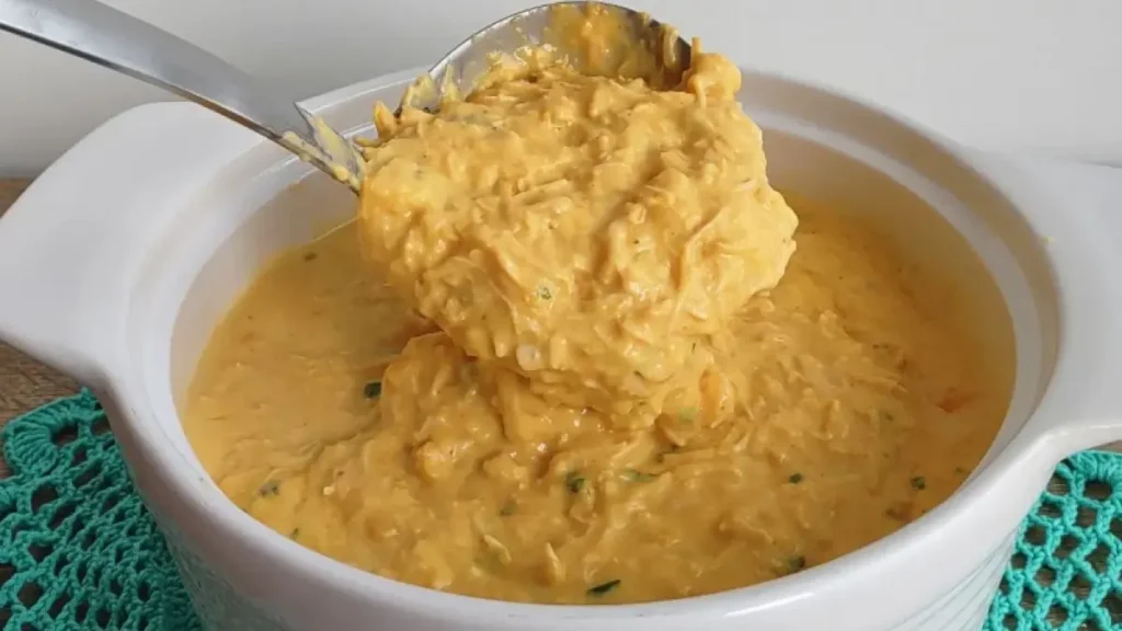Creme de Galinha Simples e Saboroso