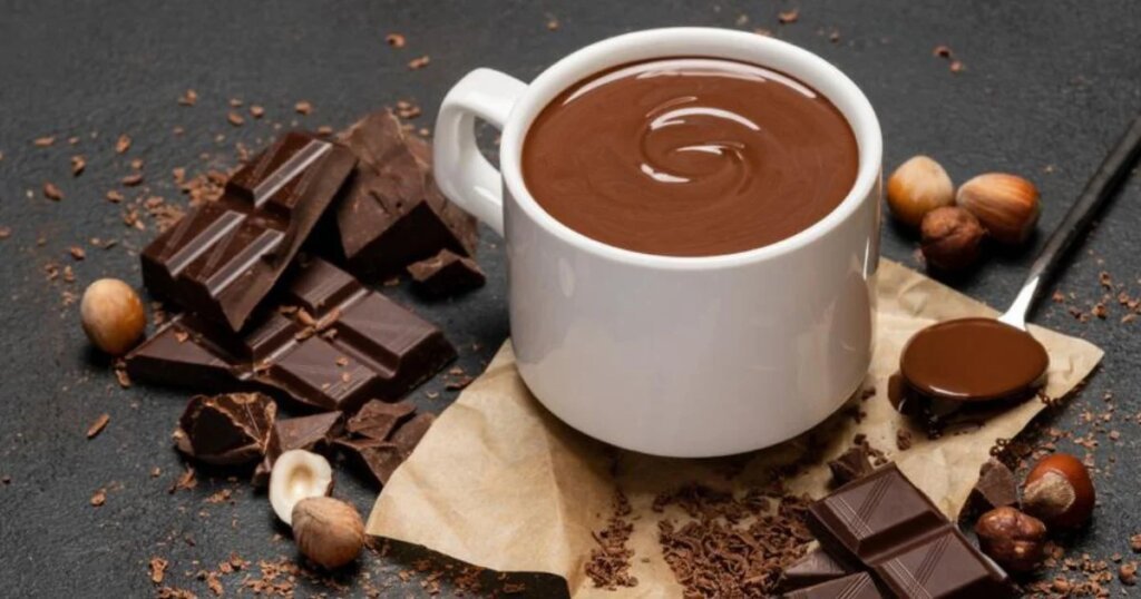 Chocolate Quente Cremoso com Apenas 3 Ingredientes
