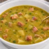 Sopa de Ervilha com Bacon e Carne Seca