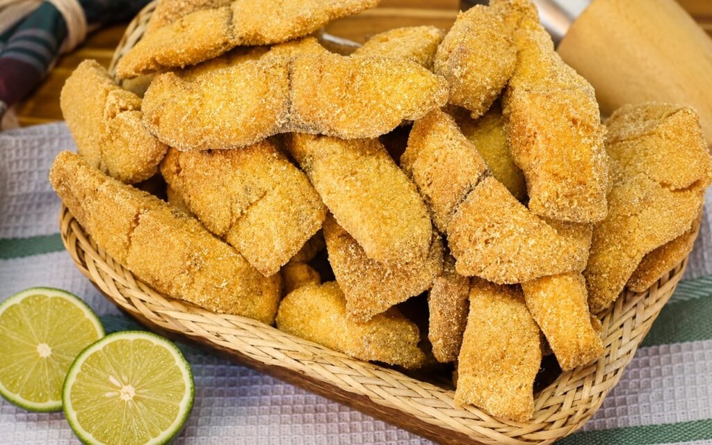 Filé de Peixe Empanado no Fubá